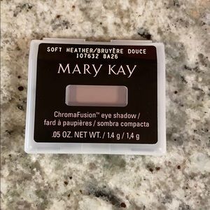 Mary Kay Chromafusion Eye Shadow- Soft Heather